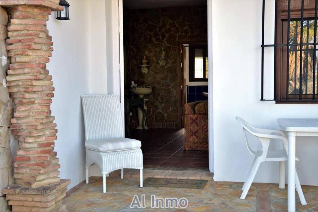 Las Palmeras - Ein Stueck Vom Paradies - Behagliches Haus Mit Pool Algodonales Luaran gambar