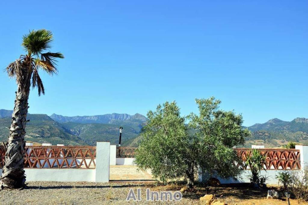 Las Palmeras - Ein Stueck Vom Paradies - Behagliches Haus Mit Pool Algodonales Luaran gambar